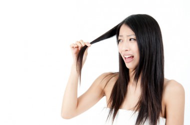 ワックスやスプレーによる髪への影響