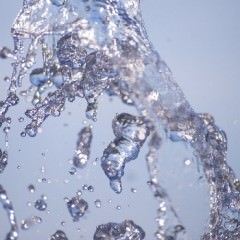 コラーゲンパウダーをカラー剤に混ぜてパサパサ髪に潤いを！