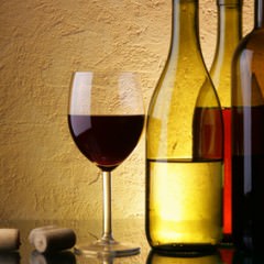 お酒を飲み過ぎると頭皮が痺れる！？