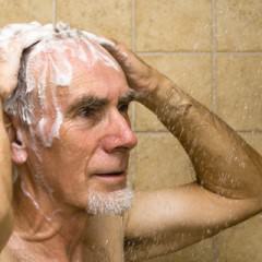 カチカチ頭皮は老化の兆候？