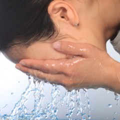 髪に付いたお香の臭いを消す方法とは？
