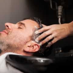 育毛剤にアルコールが入ってると良くない？アルコール入り育毛剤のメリット・デメリットとは