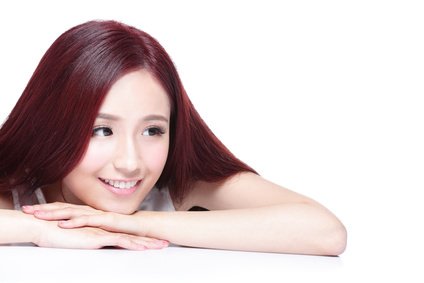 日本人の髪は赤みが残りやすい？