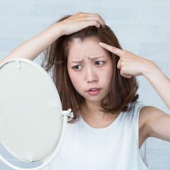 つむじから薄くなる人とおでこから薄くなる人の違いとは？原因やおすすめの対策も解説！