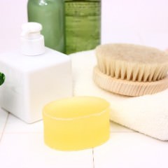 補修も潤いも！二層式ヘアオイルでツヤ髪に！その効果とは？