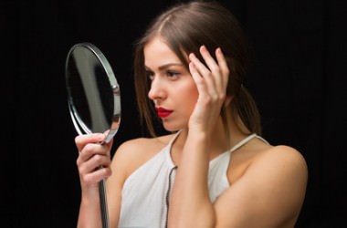 女性ホルモンと抜け毛、頭皮の弾力の関係について
