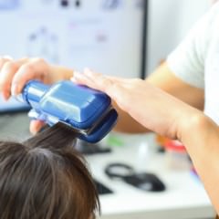 雨にも負けない！湿気が多い日に「巻き髪」を保つ方法