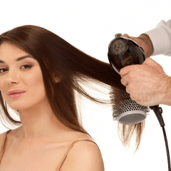 抜け毛を予防するための正しいドライヤー方法