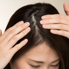 髪をおろしていても、首は日焼けするの？