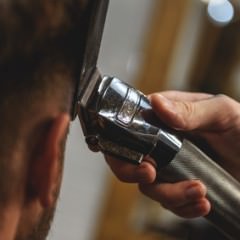 セルフカットは髪の毛を痛めるの？