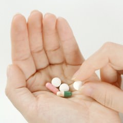 薄毛の場所によって原因は違う？耳の上が薄毛になりづらい理由とは