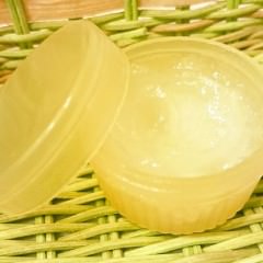 じんわり温かいホットオイルケアでツヤツヤ髪に