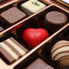 コンビニ弁当やレトルト食品は髪のために控えた方がいいの？
