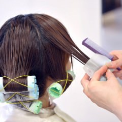 ヘアカラー後のコテの使用は要注意！