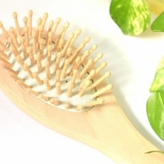 どんなくしを使うかによって髪質は変わる？