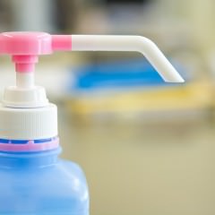 髪が濡れたまま外に出ても平気？