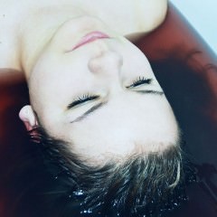 普段の分け目から自然に変える方法