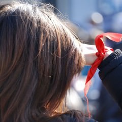 補修も潤いも！二層式ヘアオイルでツヤ髪に！その効果とは？