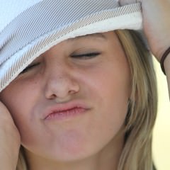 顔だけじゃなく頭皮にも効果がある顔ヨガとは？おすすめのやり方もご紹介！