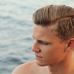 男性のロングヘアーをケアする方法