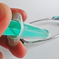眼精疲労は薄毛や前髪M字ハゲの原因！？ 目疲れが回復する5つの方法