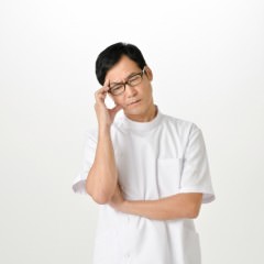 薄毛治療はメリットだけではない！薄毛治療の種類ごとにデメリットを解説します。