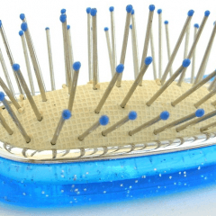 頭皮に優しいブラシの選び方とは