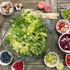 抜け毛の原因は様々！抜け毛の種類別に原因を解説します！