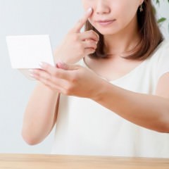 ブラッシングでリフトアップ！頭皮と顔のたるみの関係とは
