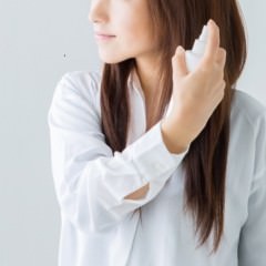 グロススプレーをヘアケアに活用しよう！