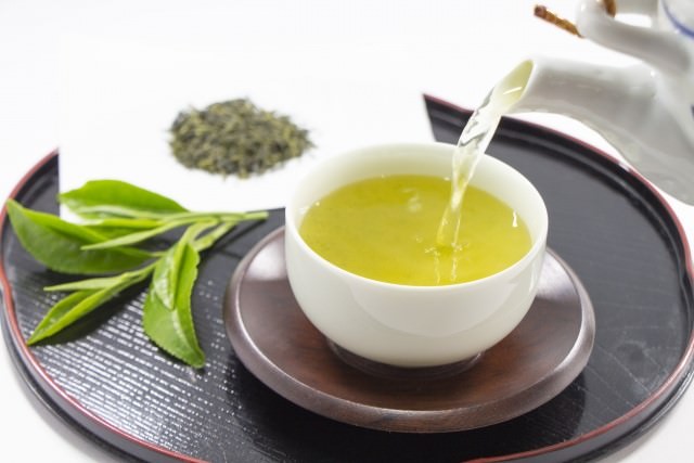 薄毛予防には緑茶が効果的？