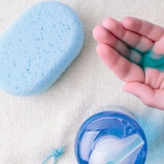 シャンプー、リンス、トリートメントの役割や効果的な使い方
