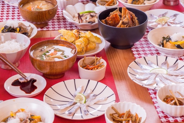 これも髪にいいの？！美味しい食べ物で自分も髪もイキイキと！