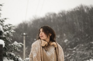 雪が与える髪への影響とは？雪対策をして美髪をキープ！