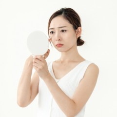 年齢によって髪が変化する原因は？年齢に負けない美しい髪を手に入れる方法とは