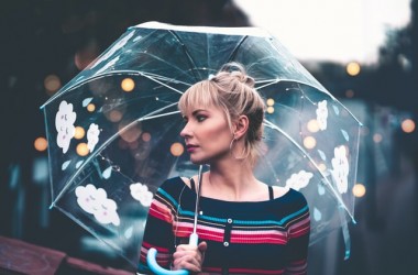 雨や湿気の気になる梅雨に美髪を保つには？