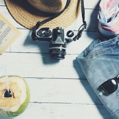 髪の量が多い人は、どうすればボリュームダウンできる？