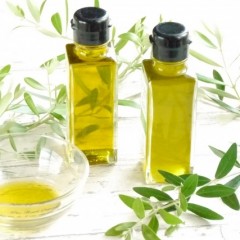 年齢とともに変化する髪や頭皮とエイジングケア方法