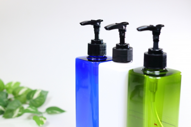 レモン汁で髪が明るくなるのはなぜですか?