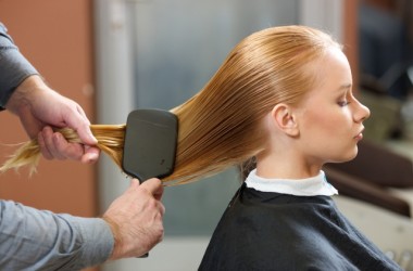 毛の太さで効果が違うヘアブラシの使い分け方