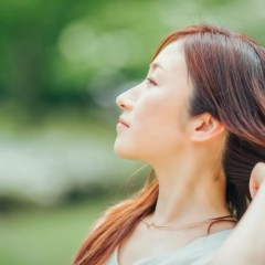 頭皮が脂っぽく、べたつく原因
