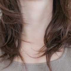 くせ毛は引っ張れば治る？