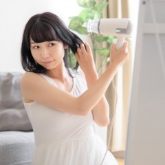 お風呂上りは髪の毛から拭くべき？