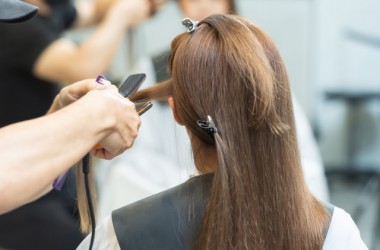 ヘアアイロンを使う時のベストな温度っていくつ？