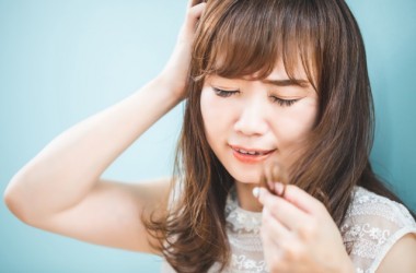 髪の毛の静電気防止方法