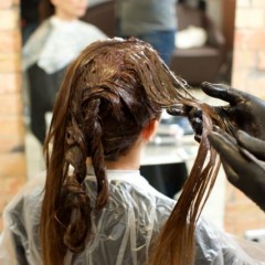 ヘアカラーの色落ちの理由はずばり「水」