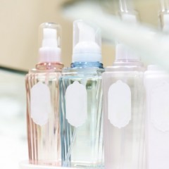 シャンプー、リンス、トリートメントの役割や効果的な使い方
