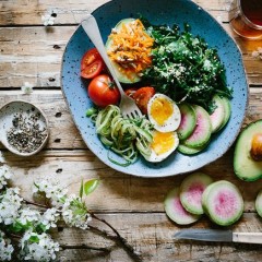 糖質制限のロカボ食で太く美しい髪に