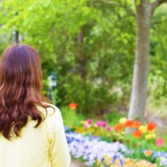 ブリーチをすると白髪が増える理由