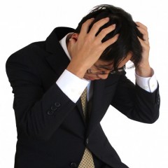 秋に抜け毛が増える原因は？おすすめの対策もご紹介します！